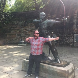 robin hood statue