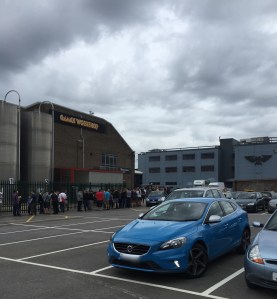warhammer world queue